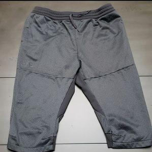 Adidas Knee Length Shorts Size XL